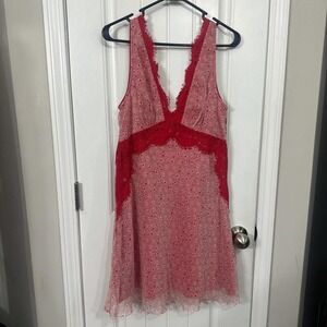 Top Shop chiffon red lace mini flippy flirty dress with a boho vibe. M